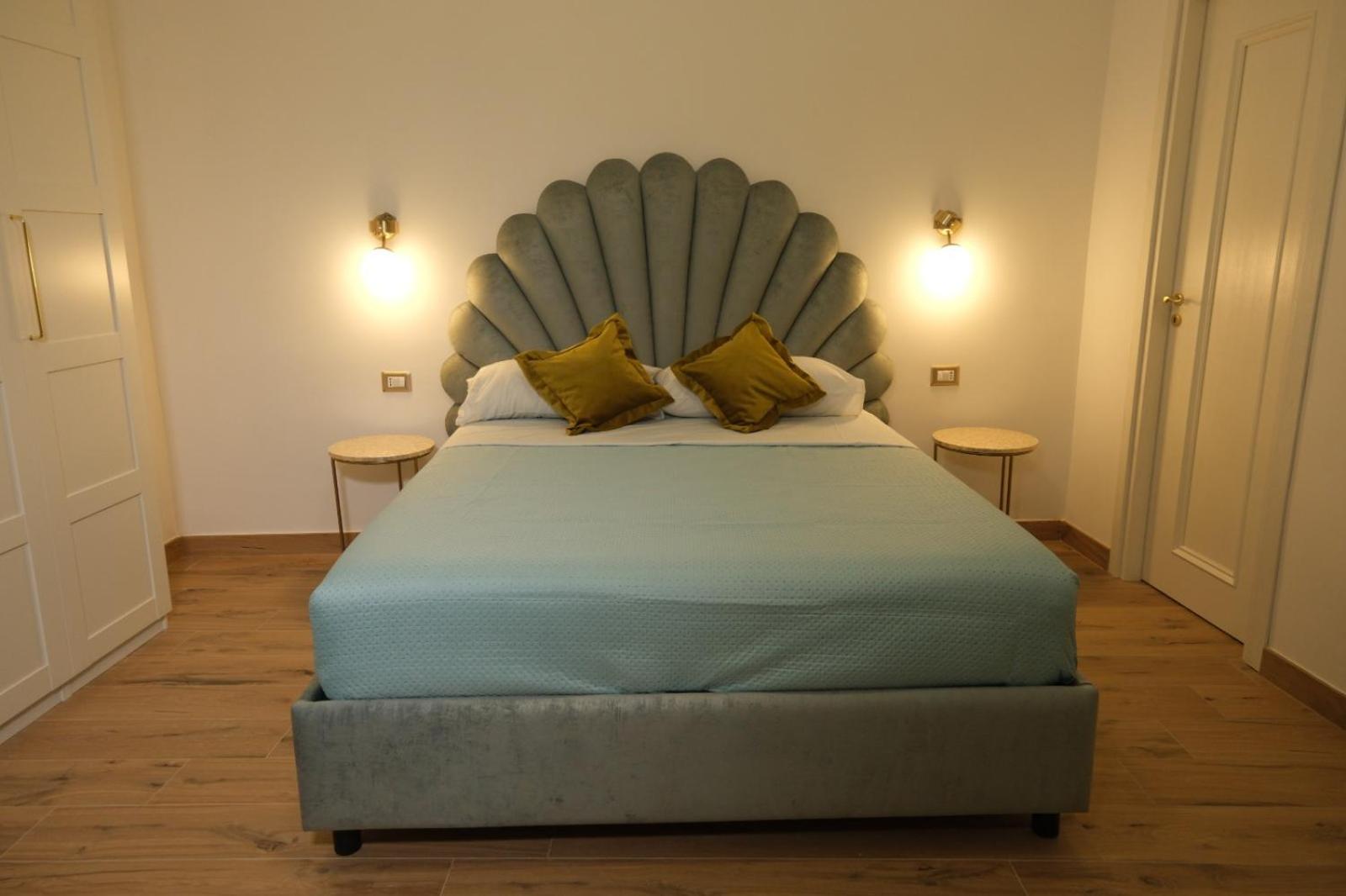 Relais Cristallini เนเปิลส์ ภายนอก รูปภาพ